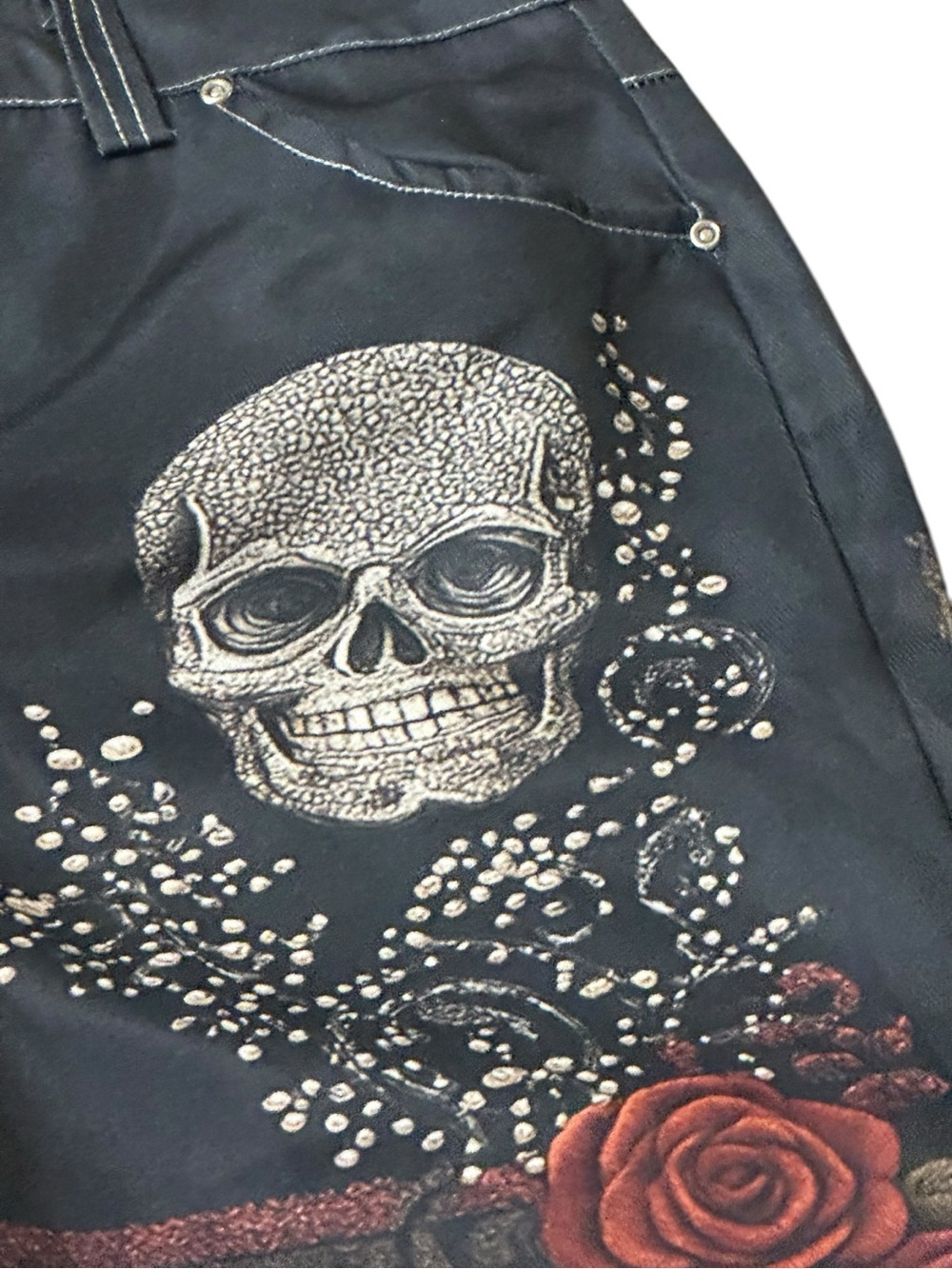 SHEIN Black & Burgundy Skull & Roses - Picture 10 of 16